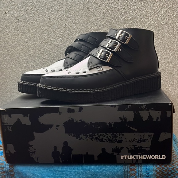 T.U.K Pointed Toe Boots Size 7 Women’s - Picture 6 of 9